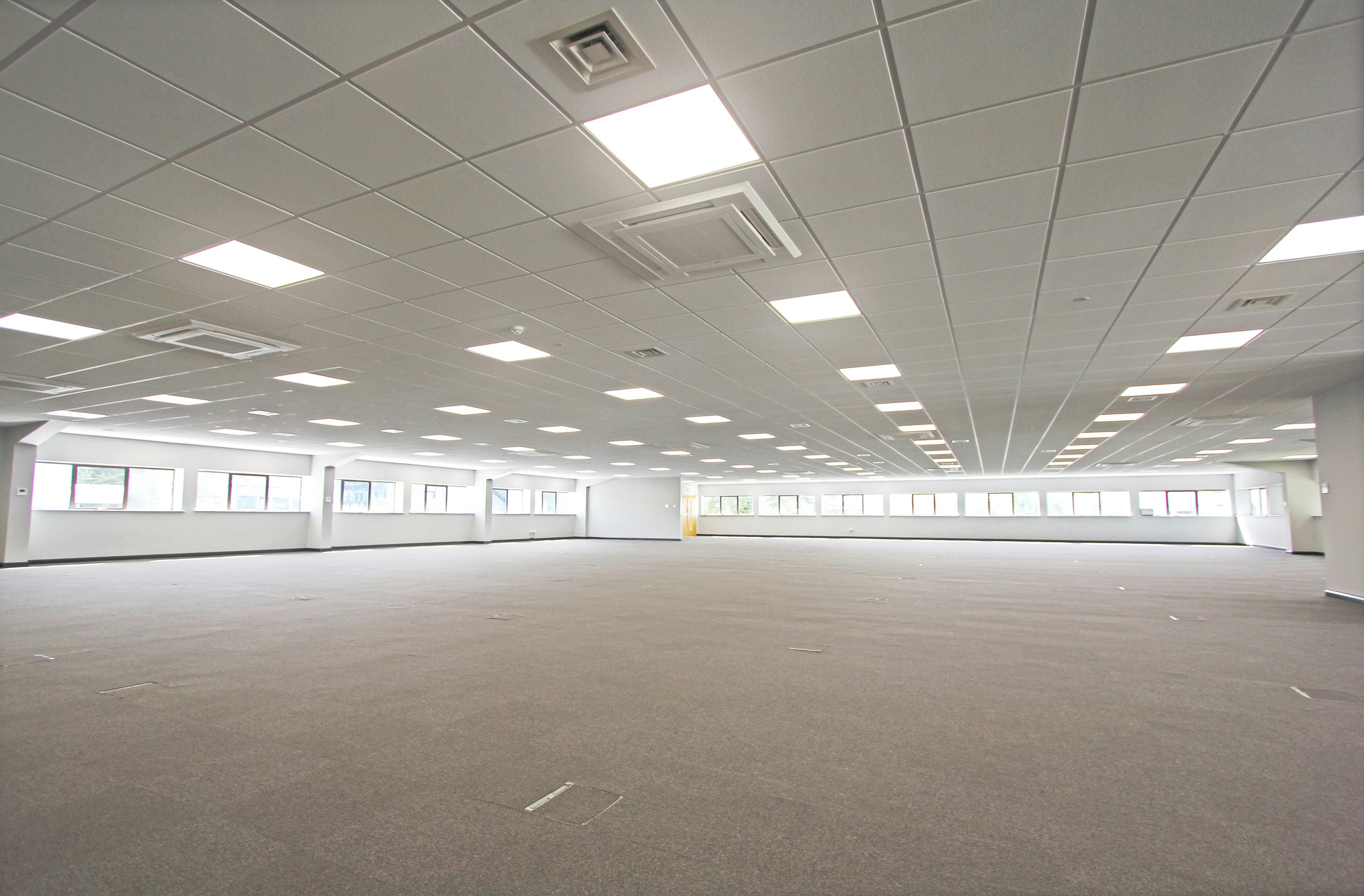 Office in Eastleigh - photo 2