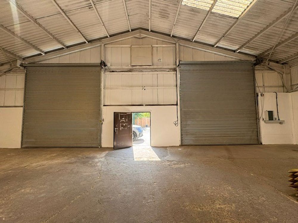 Whites Barn E - Pic Whites Barn E 2.jpg