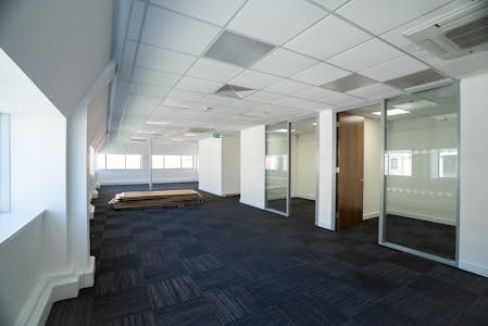 St. Andrews House, Leeds, Office To Let - DSC02842.jpg