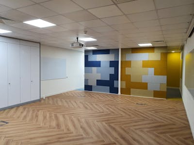 138 Southwark Bridge Road, London, Office To Let / For Sale - Rear Office2.jpg