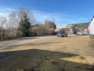 Unit E, Pantglas Industrial Estate, Caerphilly, Industrial To Let - IMG_7081.jpeg