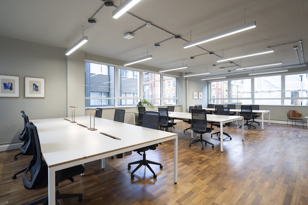 75-77 Great Portland Street - Open Plan Desks