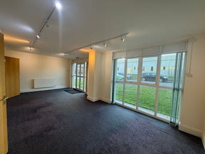 4 Victoria Court, Wickford, Industrial / Office To Let - WhatsApp Image 20251212 at 085508.jpeg