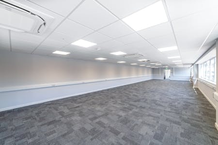 Unit 4, The Arena, Enfield, Industrial/Logistics To Let - The Arena_Unit 4_01.jpg