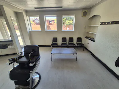 19 Chester Road, Northwich, Retail To Let - 20260812_150249.jpg