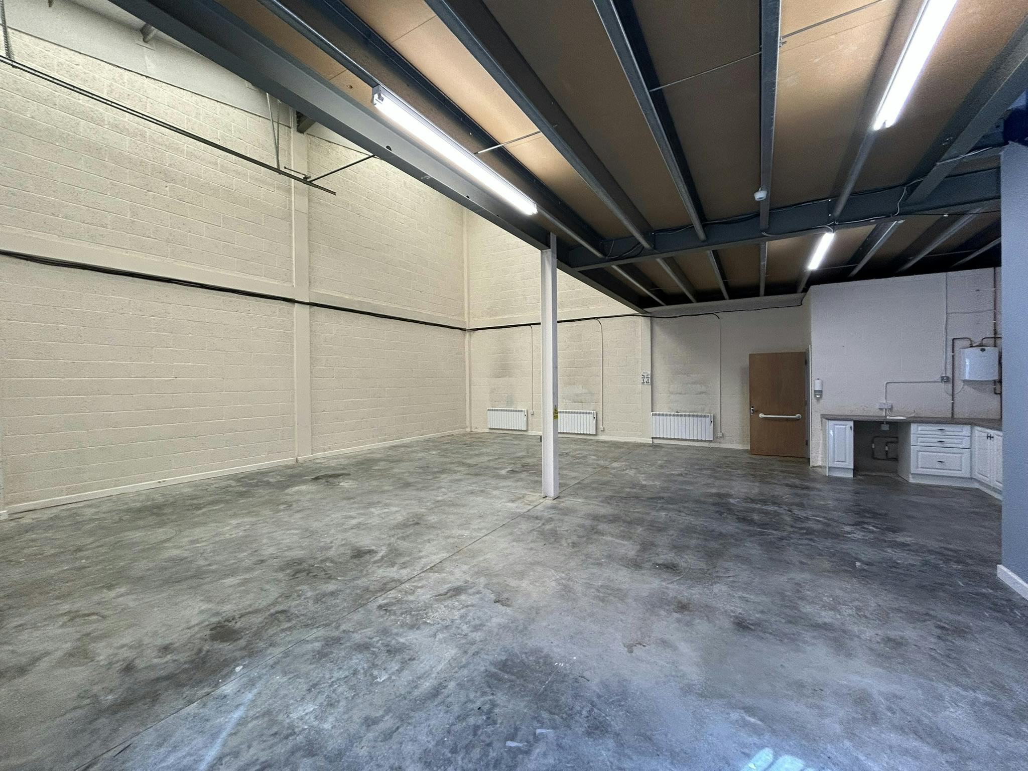 Unit 10 Star West, Westmead Industrial Estate, Swindon, Industrial To Let / For Sale - IMG_5385.JPEG