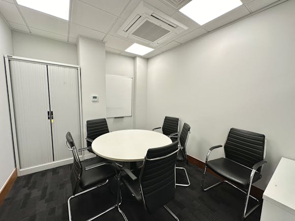 34, George Street, Luton, Office To Let - Image 13