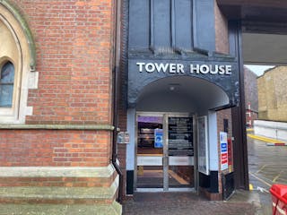 Suite 2A, Tower House, Aylesbury, Offices To Let - Entrance.jpg