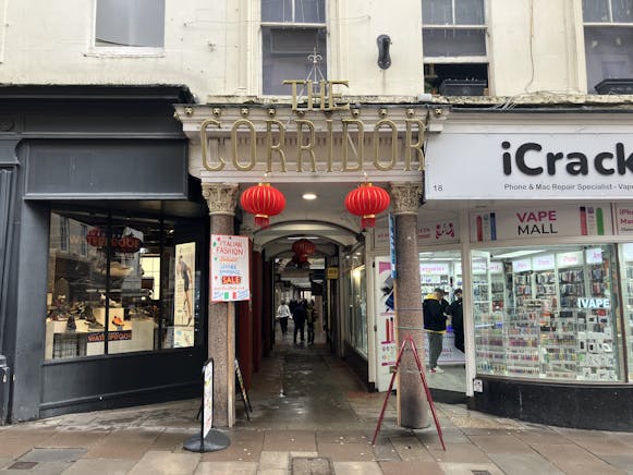 14-16 The Corridor, Bath, Retail To Let - IMG_1605.JPG