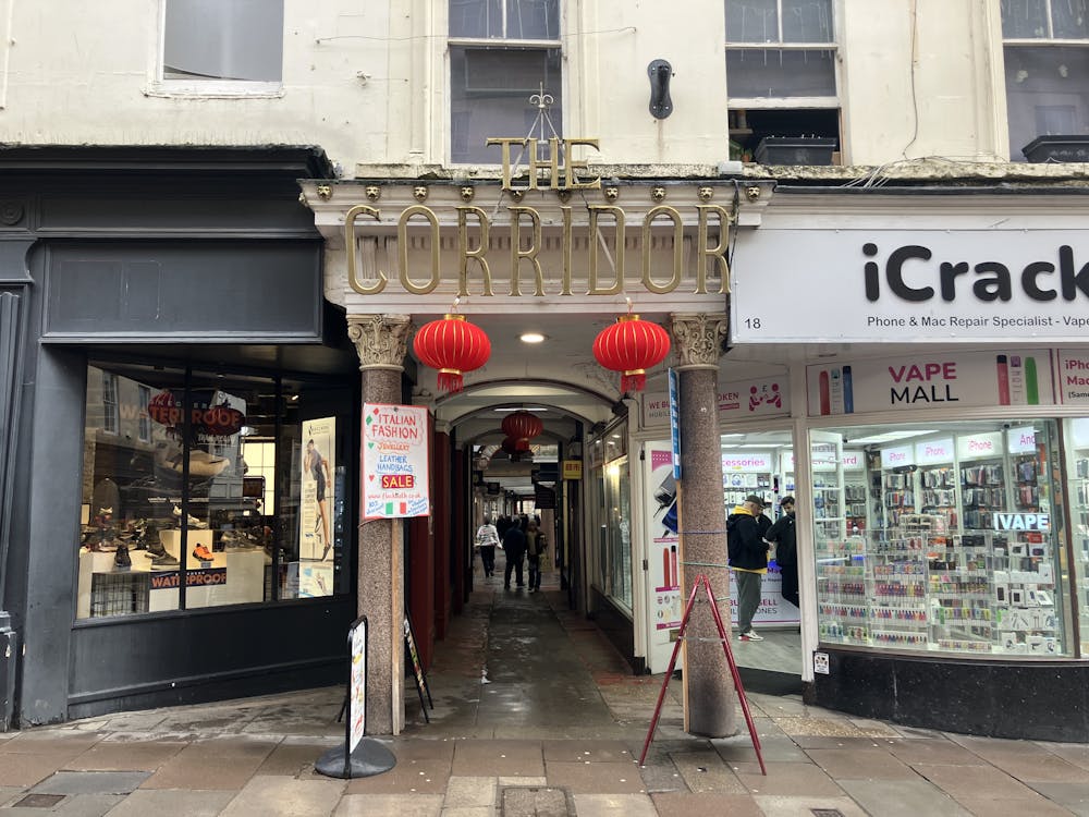 14-16 The Corridor, Bath, Retail To Let - IMG_1605.JPG