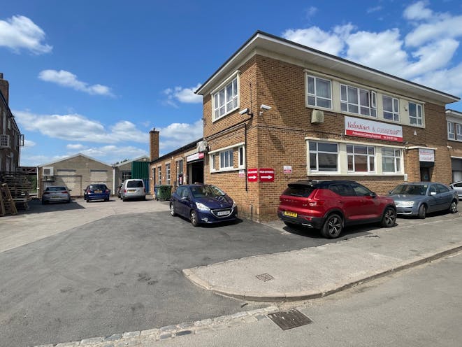 4 Trafford Road, Reading, Industrial / Warehouse For Sale - 4 Trafford Road - a.jpg