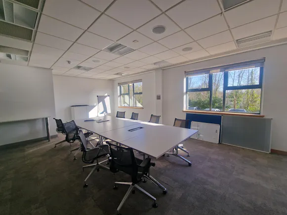 Cromwell Place, Basingstoke, Office To Let - 20260317_144219.jpg