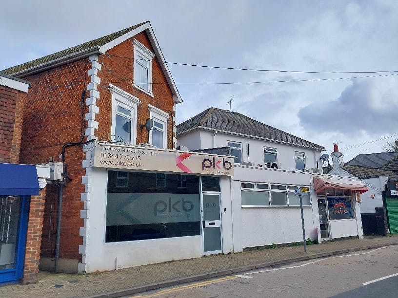 87-89 Church Street, Crowthorne, Offices For Sale - 20260213_134258.jpg