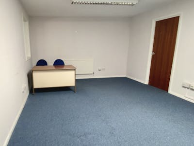 Unit 4, Thames Industrial Estate, Dunstable, Industrial / Industrial/Logistics / Industrial Park / Industrial / Storage / Light Industrial / Office / Retail / Industrial / Warehouse For Sale - Screenshot 20250819 at 123700.jpeg
