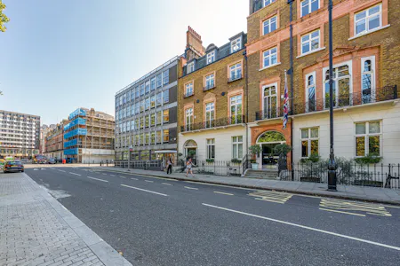 48-49 Russell Square, London, Office / Serviced Office To Let - DSC06377Edit.jpg