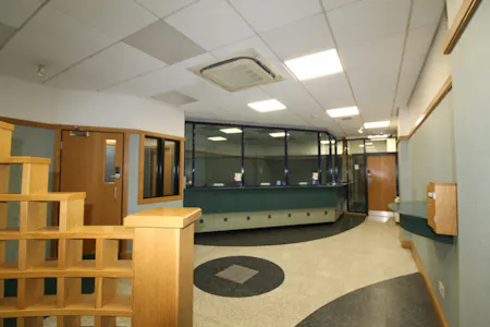 38 Linthorpe Road, Middlesbrough, Office / Retail To Let - 2 photo again.jpg