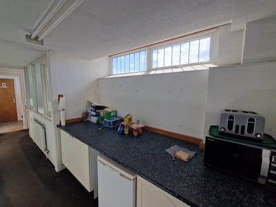 Oak House, Stockport, Industrial/Logistics / Land / Open Storage To Let - 20250827_104526.jpg
