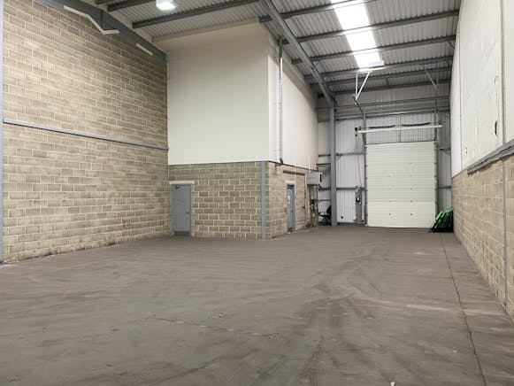 Unit 3 Thurrock Trade Park, West Thurrock, Industrial To Let - West Thurrock  Unit 3 TTP warehouse.jpg