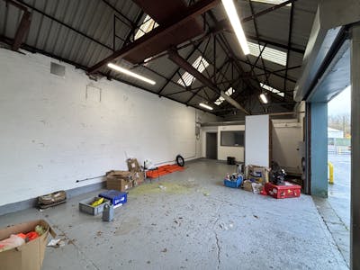 Unit C & D, Avondale Business Park, Cwmbran, Industrial To Let - IMG_6314.jpg