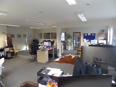 21, Hornbeam Square South, Harrogate, Office To Let - 20230116 100919.jpg