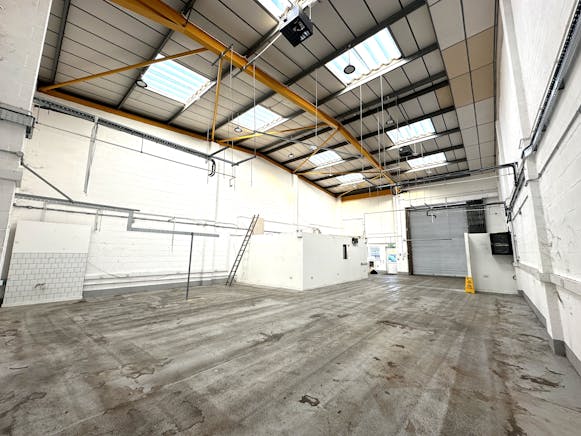 Unit 14 Capitol Industrial Park, Colindale, Industrial To Let - 20241024_141351646_iOS.jpg