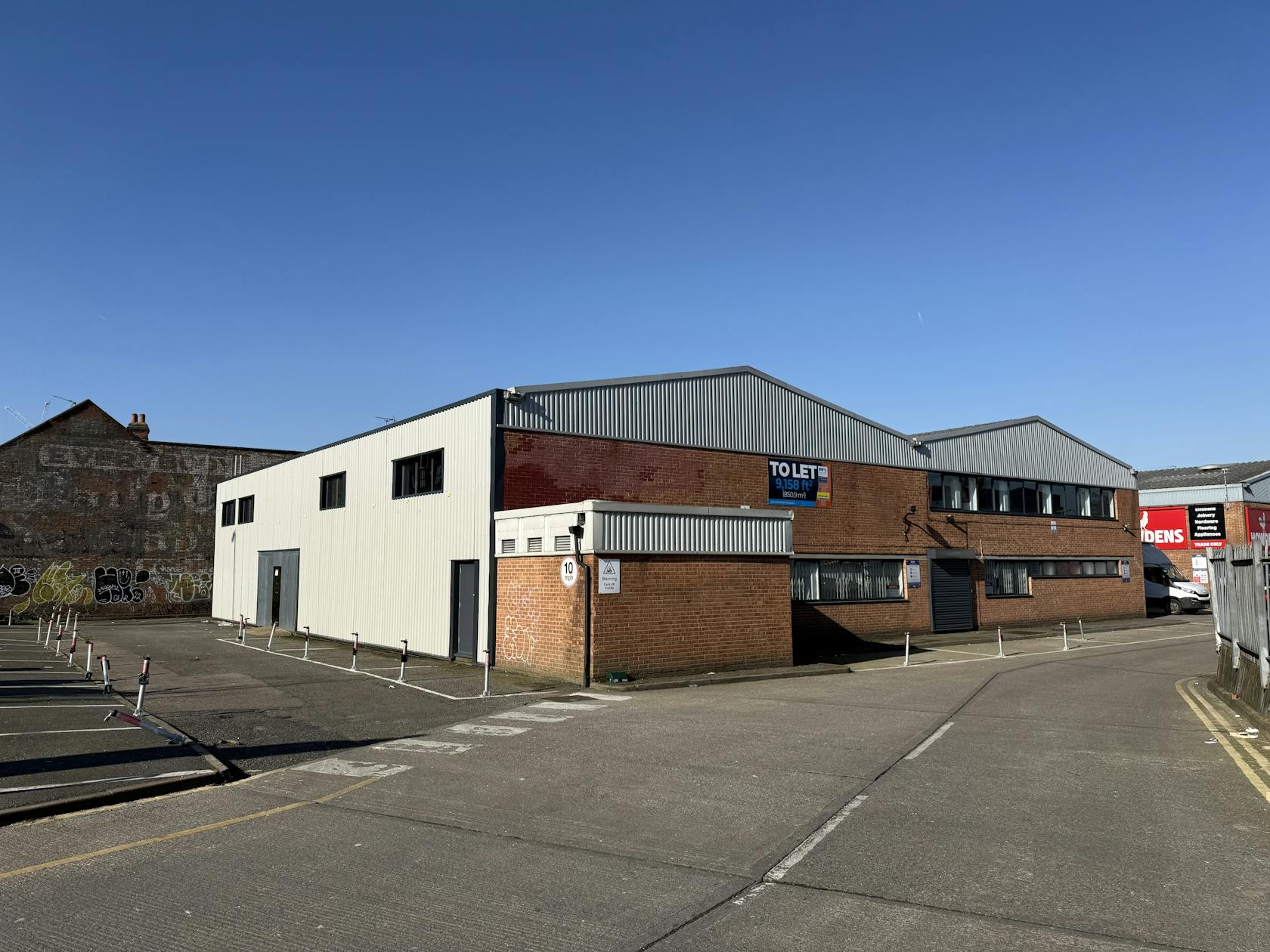 Unit 1 Chapmans Park Trading Estate, 378 High Road, Willesden, Industrial To Let - IMG_8069.jpg
