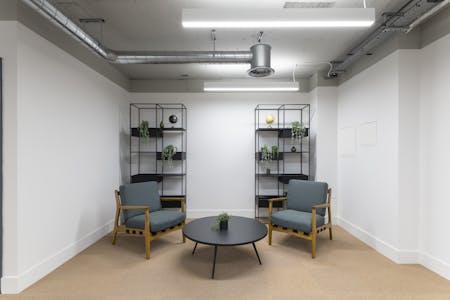 30-31 Furnival Street, London, Office To Let - 30-31 Furnival Street   Modern Office Lounge With Seating And Minimalist Decor.jpg