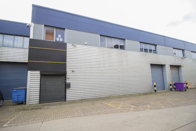 Unit 9, Slough Business Centre, Slough, Industrial / Warehouse To Let / For Sale - 4.jpg