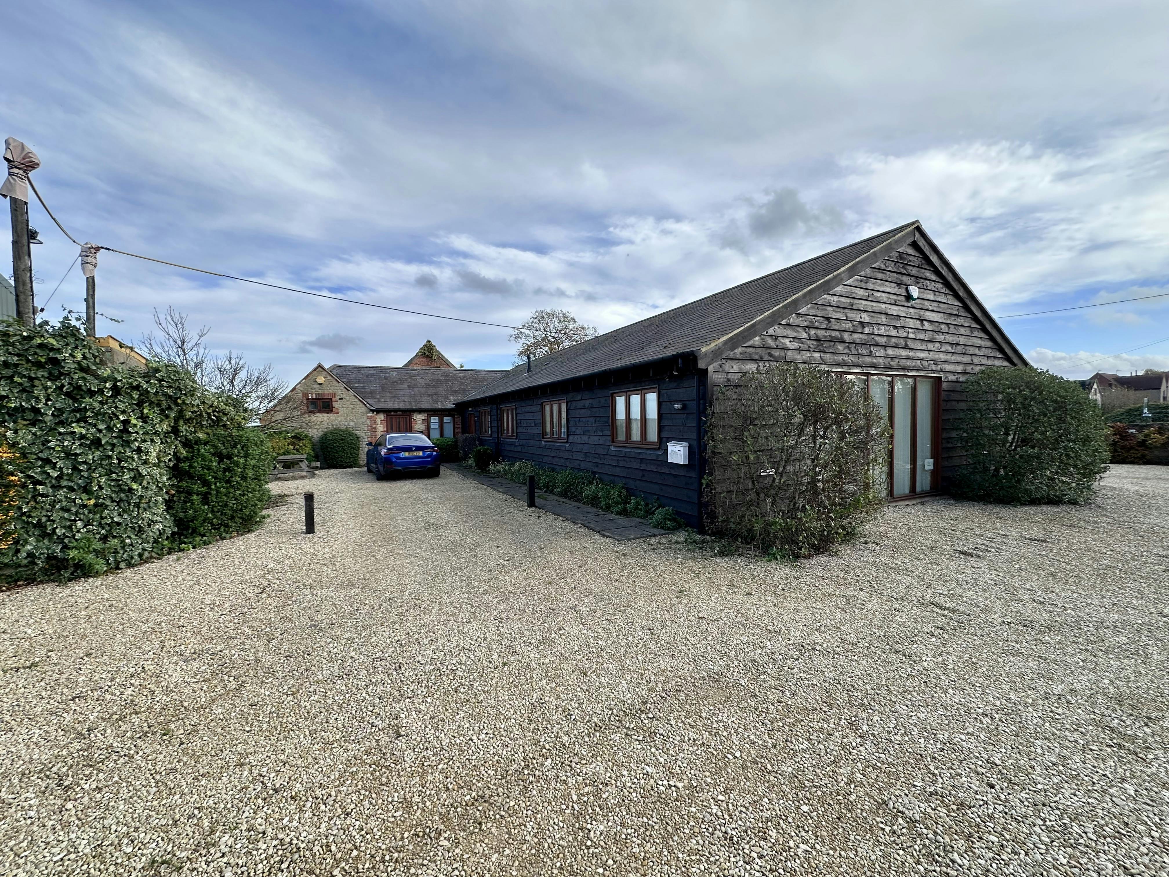 The Old Dairy North Weston Business Centre, Thame, Office / Other To Let - IMG_9447.jpeg