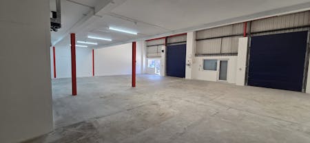 Unit 47-48, Pevensey, Industrial To Let - IMG-20260427-WA0032.jpg