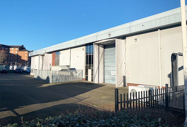 Unit 8 Masthead, Dartford, Industrial To Let - 8MastheadYard.jpg