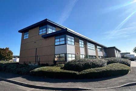 Unit 16 & 17 Compass Point, Hamble, Office Lease Assignment - 20251009_194402000_iOS 3.jpg