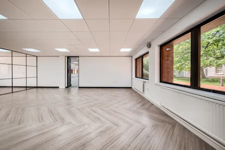 4 Vicarage Road, Birmingham, Office To Let - XT5A5012-HDR(3).jpg