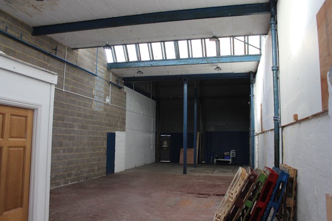 11 Oakwood Estate, Harlow, Industrial To Let - IMG_0547.JPG