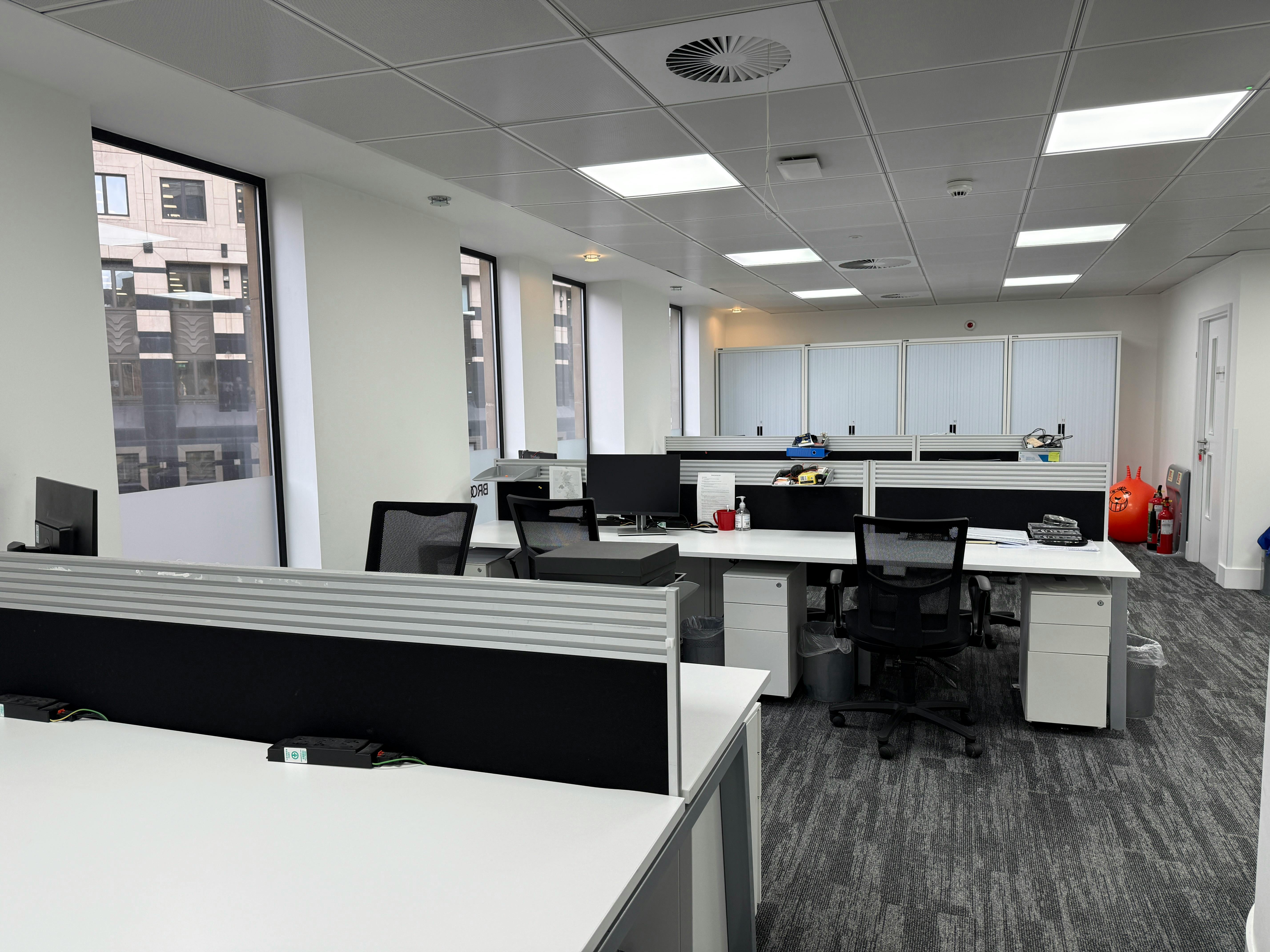 Toronto Square, Toronto Street, Leeds, Office / Office To Let - 20260512_130958493_iOS.jpg