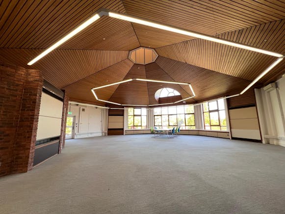 Pippbrook, Reigate Road, Dorking, Offices To Let - PHOTO20250910141120.jpg