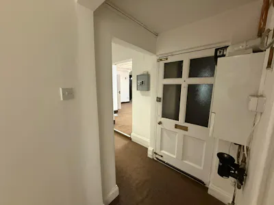 375-377 Rayleigh Road, Leigh-On-Sea, Office To Let - WhatsApp Image 2026-01-06 at 12.03.31 (1).jpeg