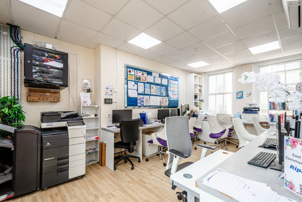 149-151 Commercial Road, London, Office To Let - Commercial Rd 149-151 2F - Low Res 12.jpg