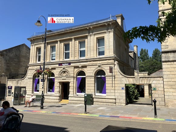 30 High Street, Chippenham, Retail For Sale - IMG_0611 with logo.jpg