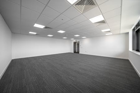 Unit B Railway Triangle, Portsmouth, Industrial/Logistics / Warehouse / Industrial / Warehouse To Let - UNIT B Railway Triangle 44.jpg