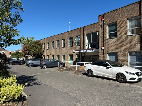 Unit 2 Princes Court, Ferndown, Office To Let - IMG_6199.JPEG