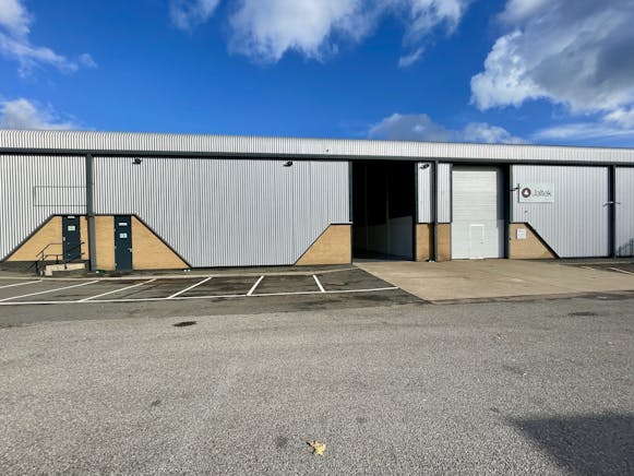 Unit 5 Sundon Business Park, Luton, Industrial To Let - IMG_4684.JPG