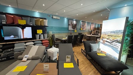Burgundy Court, 66-72 Springfield Road, Chelmsford, Office / Retail To Let - IMG_2130.jpg