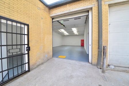 Triangle Industrial Estate, Enterprise Way & Fortune Way, London, Industrial/Logistics To Let - DSC_4671.jpg