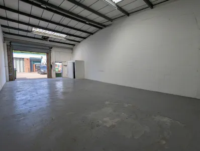 Unit 30, Watford, Warehouse To Let - Back.png