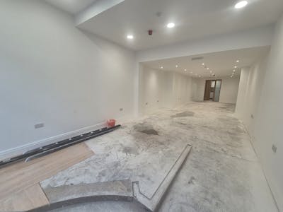 16 Great Underbank, Stockport, Retail To Let - 20251216_140416.jpg