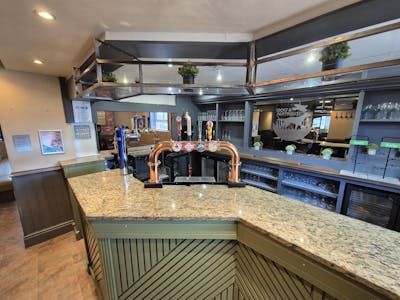 The Dog & Partridge Public House, 275 Oldham Road, Ashton-under-Lyne, Leisure To Let - 20250916_145706.jpg