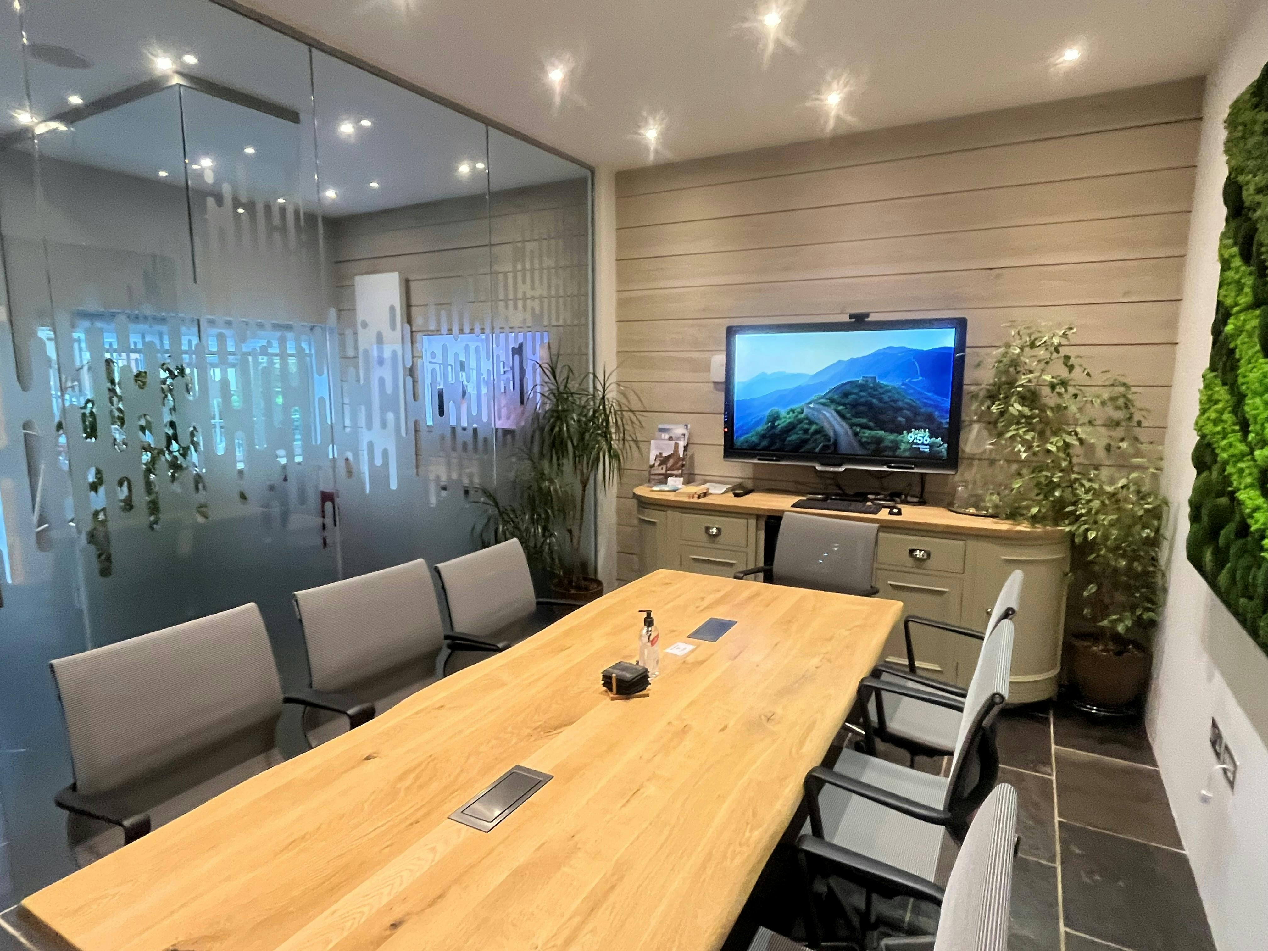 Office in Winchester - photo 2