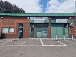 Unit K Loddon Business Centre, Basingstoke, Industrial / Office To Let - 4e037874798e4134b29e16fc4de7a3f2.JPG