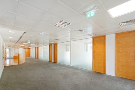 35 Park Lane, London, Office To Let - DSC07180.jpg